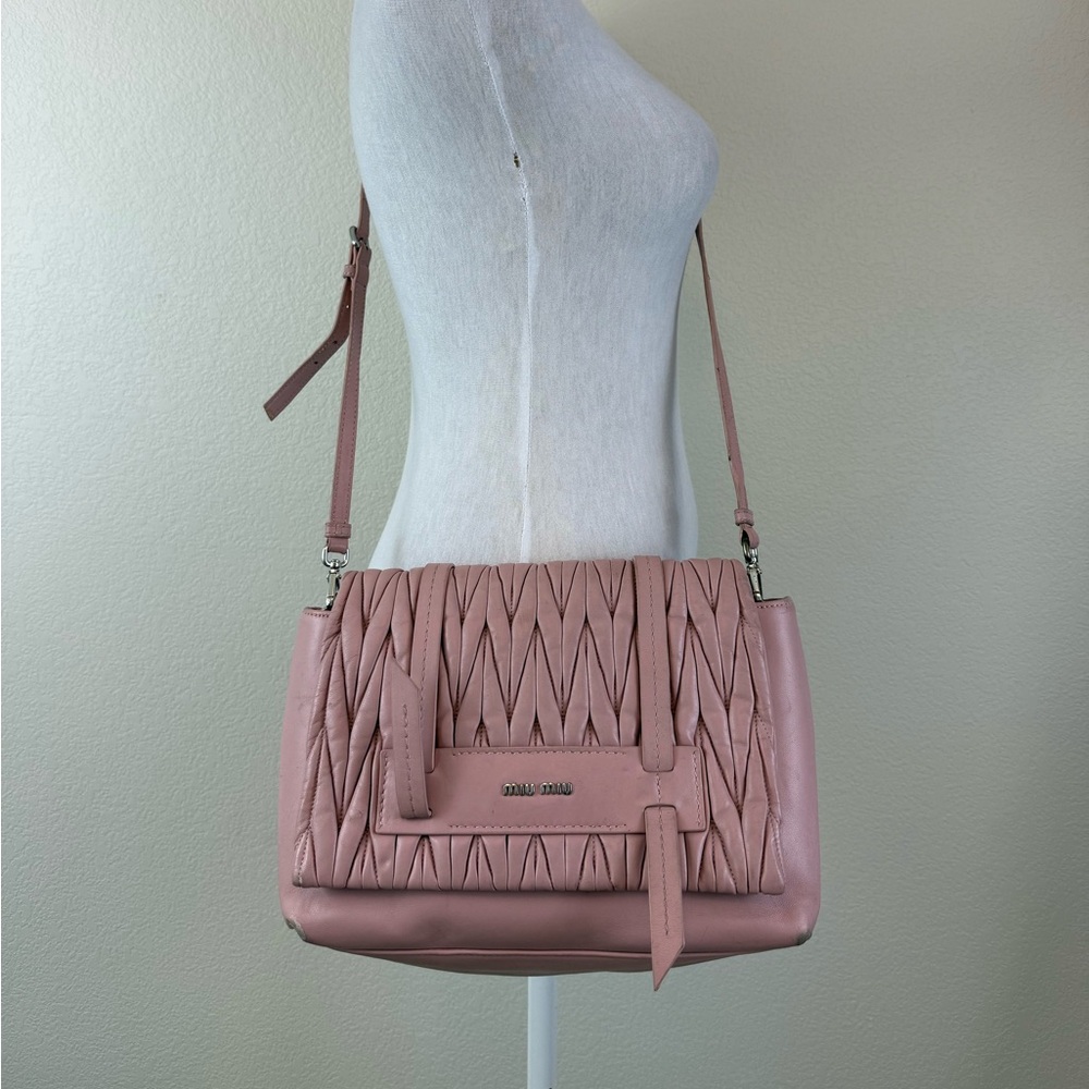Miu Miu Blush Pink Matelasse Quilted Crossbody Bag - Picture 2 of 13